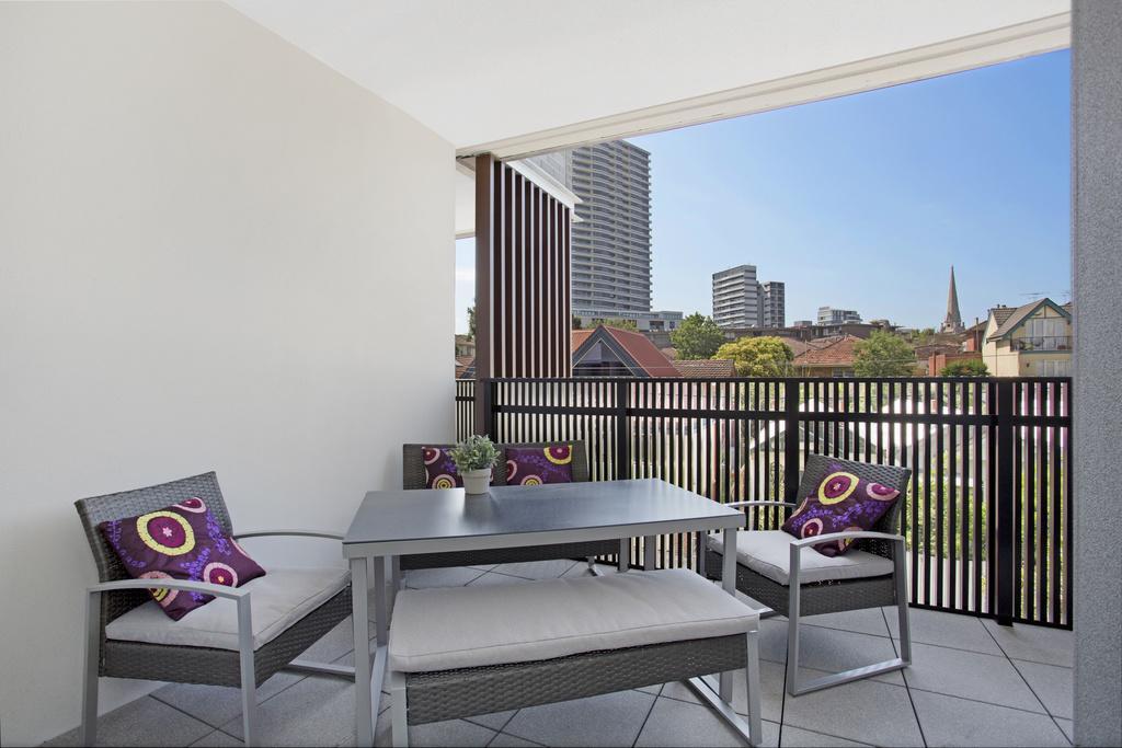 Apartamento ☆ Heart Of St Kilda ☆ Infinity Pool+Parking+Wifi Melburne Exterior foto